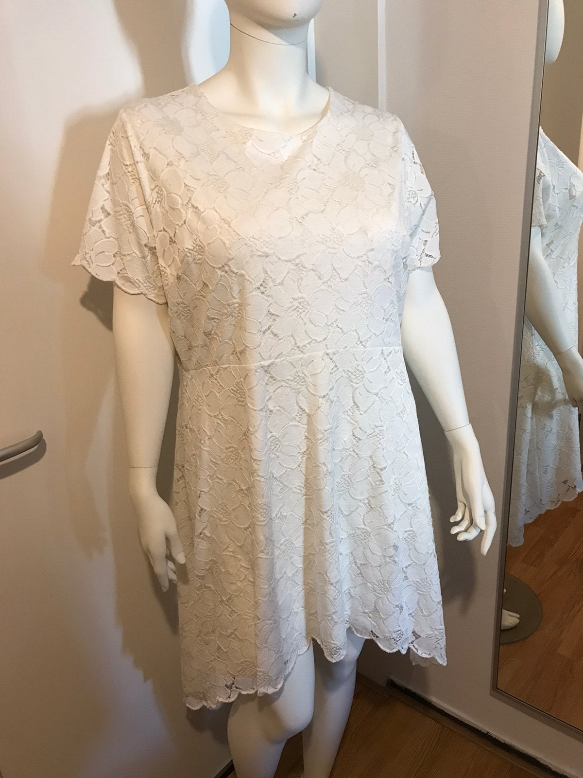 H&M plus size curvy kant jurk ecru creme maat 2XL, H&M, Verzenden, Zo goed als nieuw, Jurk