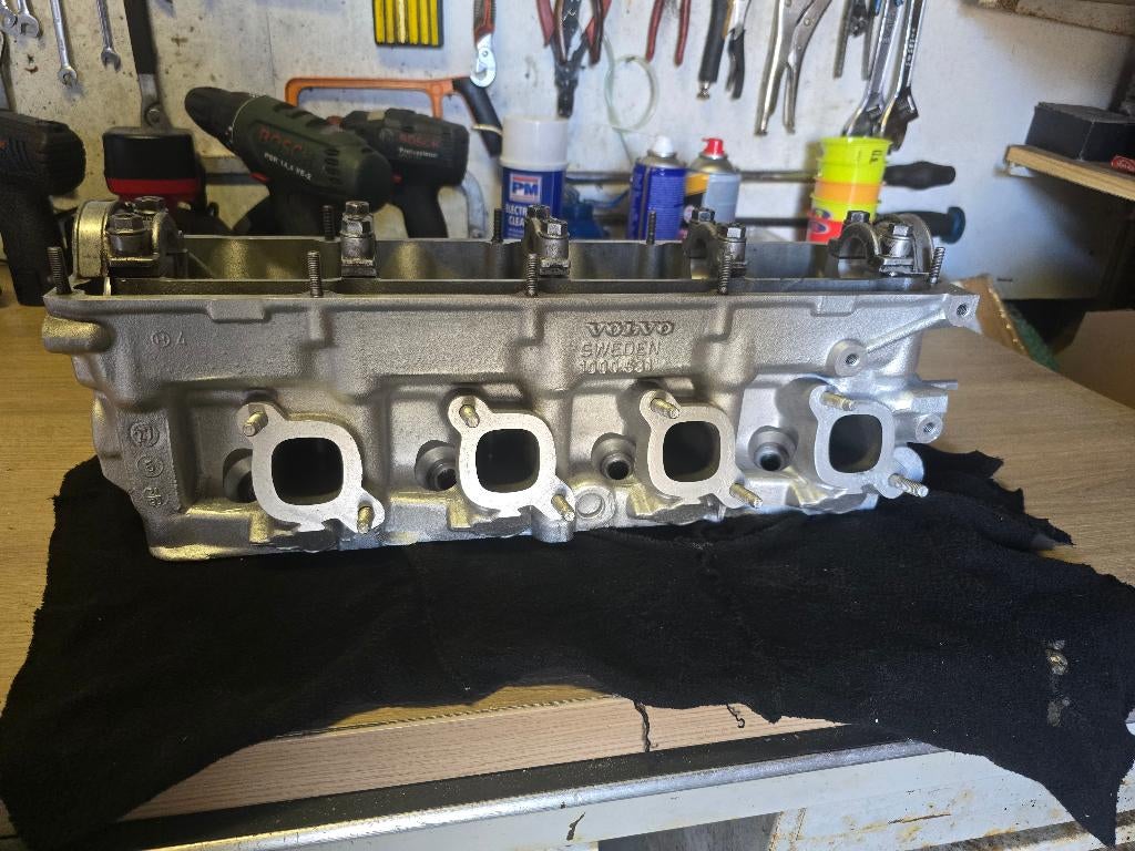 Volvo 940 FB 531 cilinderkop, Ophalen, Volvo