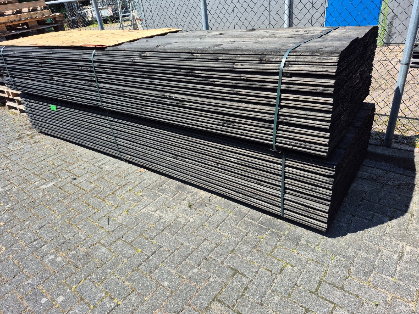 Bouwvak koopje 150 stuks douglas zweeds rabat 4 m, Ophalen of Verzenden, Nieuw, 250 cm of meer, Planken