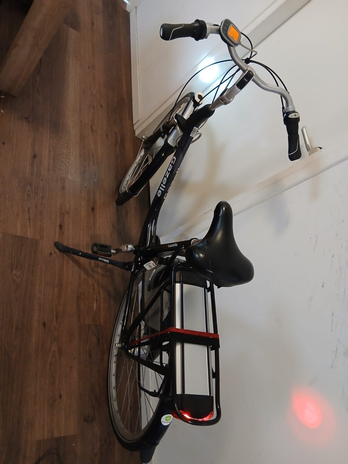Mooie elektrische fiets gazelle 7 versnelling 28inch, Fietsen en Brommers, Fietsen | Cruisers en Lowriders, 51 tot 55 cm, Ophalen of Verzenden