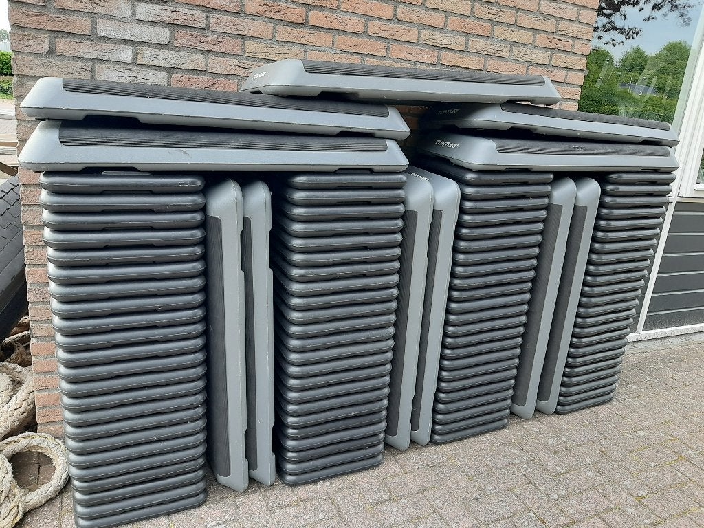 11x Tunturi Body Pump steps + 90 ophoog blokken + 11 stangen, Sport en Fitness, Ophalen of Verzenden, Zo goed als nieuw, Benen