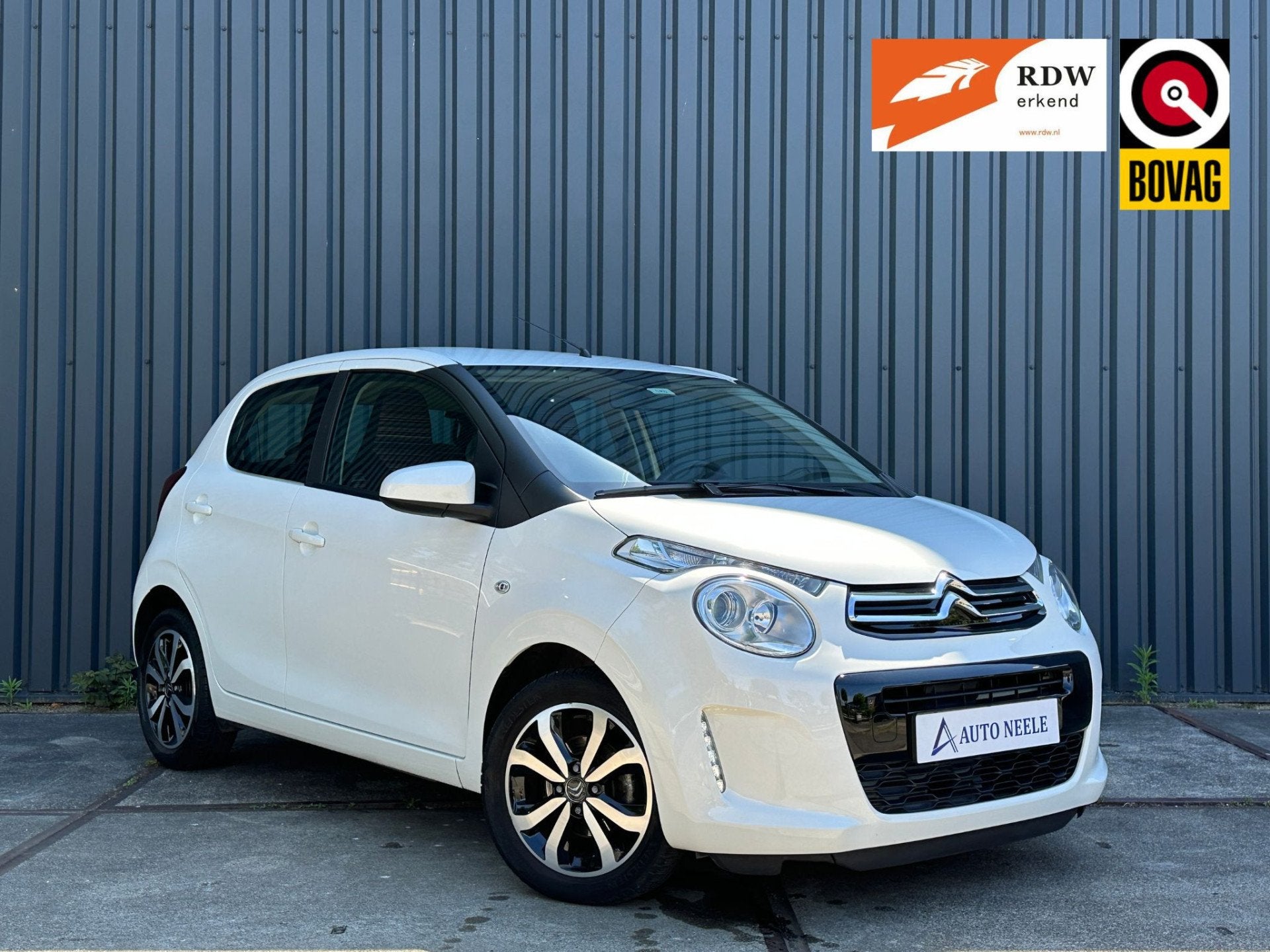Citroën C1 1.0 VTi Shine BTW, Camera, NAP, Carplay, Auto's, Voorwielaandrijving, Stof, Gebruikt, 4 stoelen