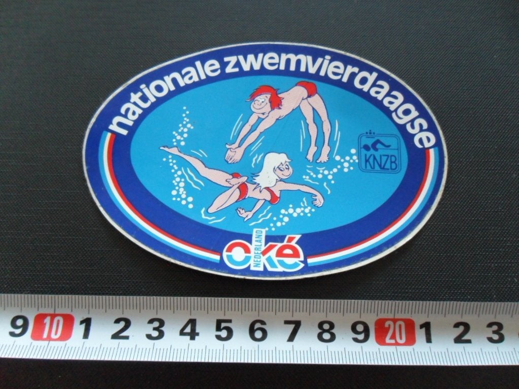 sticker KNZB Nationale zwemvierdaagse Oké Nederland, Ophalen, Zo goed als nieuw