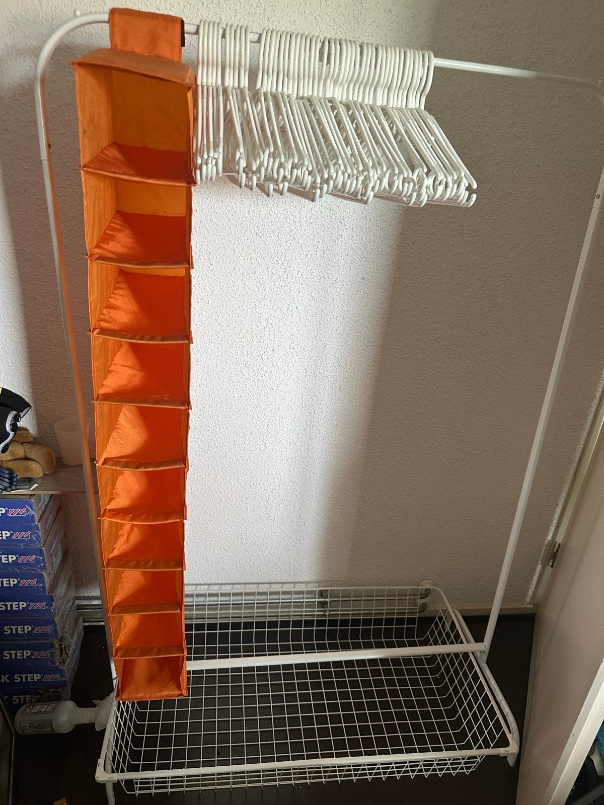 Kleding rek met hangers en hang system, Ophalen of Verzenden