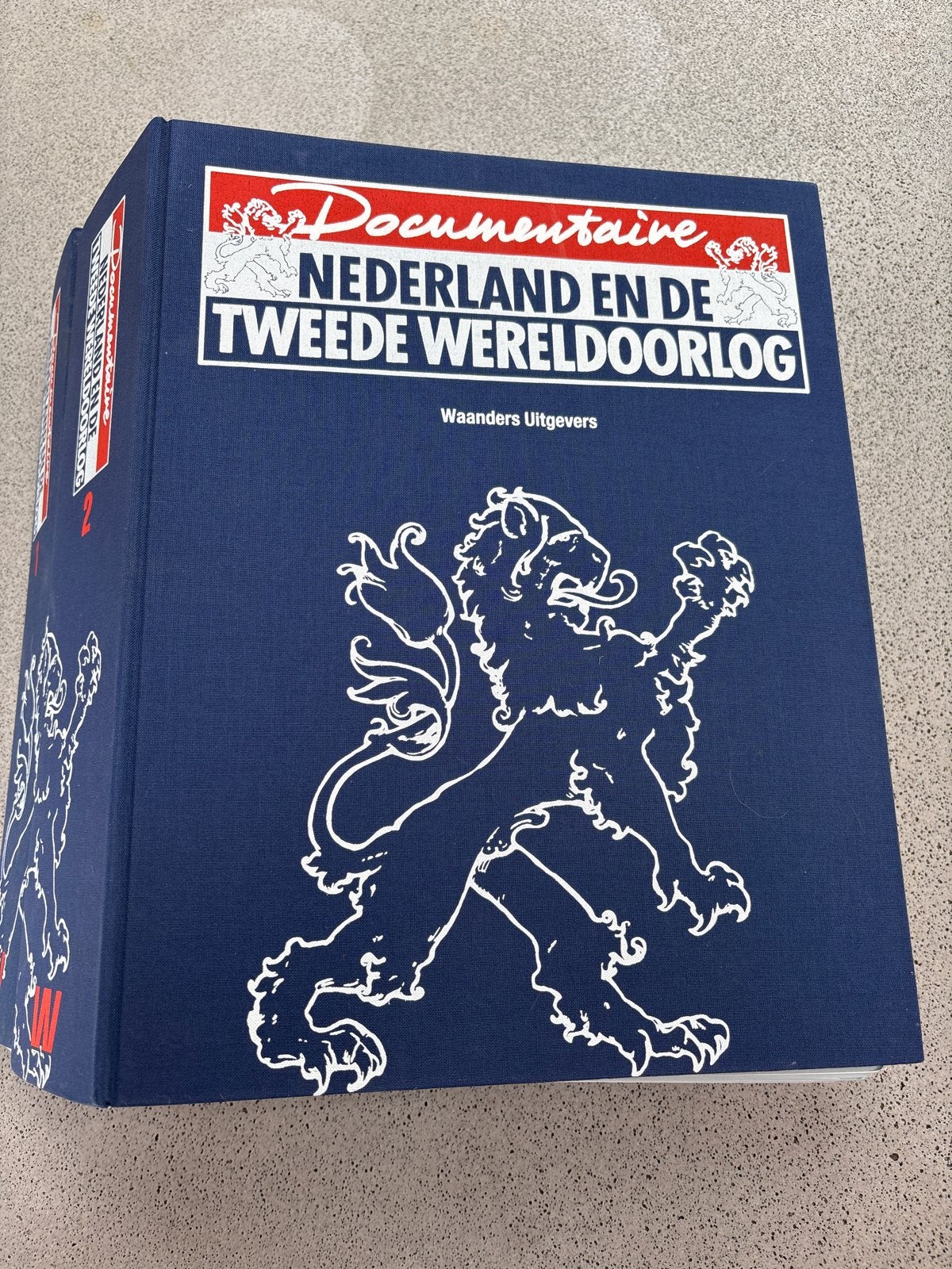 Documentaire Nederland en de Tweede Wereldoorlog (2 delen), Boeken, Oorlog en Militair, Zo goed als nieuw, Algemeen, Tweede Wereldoorlog