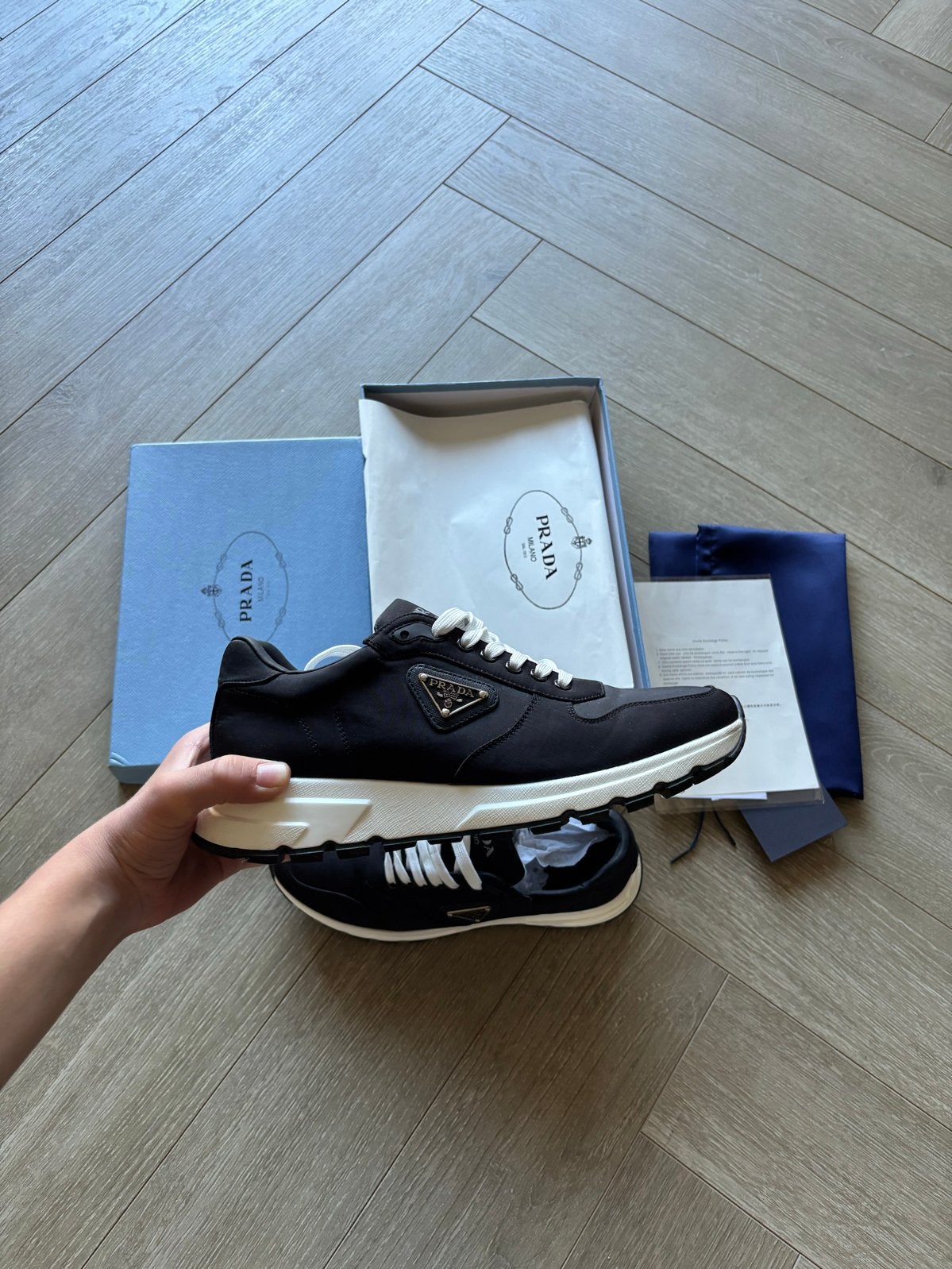 Prada sneakers maat 43 - Zwart, Ophalen of Verzenden, Zo goed als nieuw, Zwart, Sneakers of Gympen