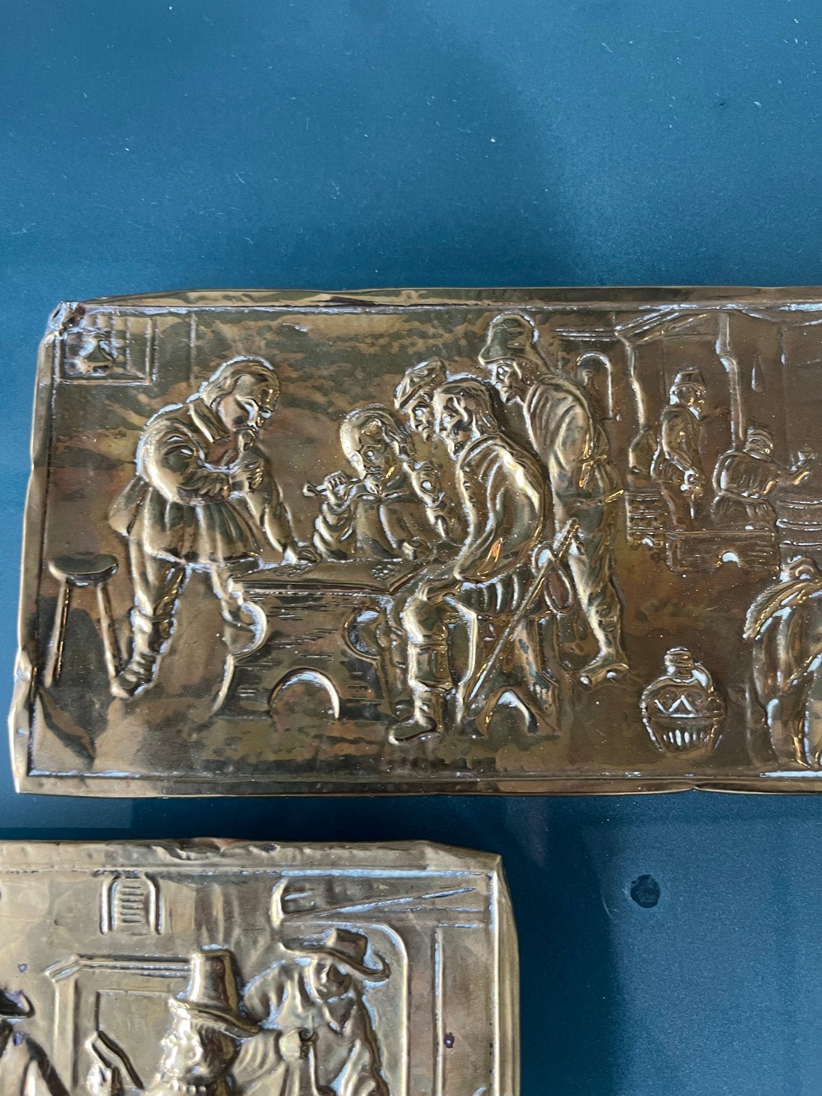 Twee Koperen Tafereel Platen met Historische Scènes, Antiek en Kunst, Antiek | Koper en Brons, Ophalen of Verzenden, Koper