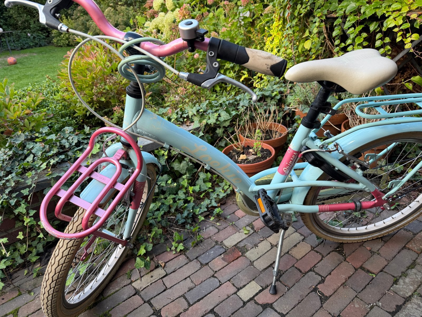 Kinderfiets Loekie 20 inch - Lichtblauw/Roze, Fietsen en Brommers, Ophalen, Gebruikt, Velgrem, Handrem