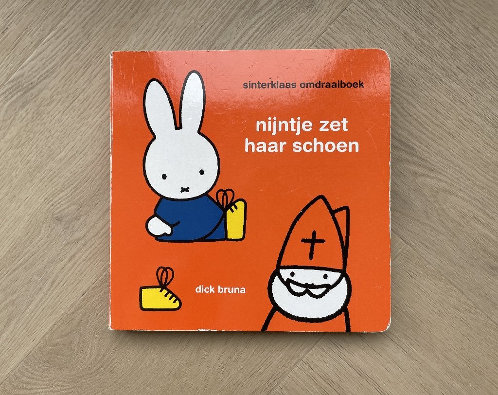 nijntje zet haar schoen en zingt voor sint omdraaiboek, Boeken, Ophalen of Verzenden, Gelezen, Dick Bruna, 1 tot 2 jaar