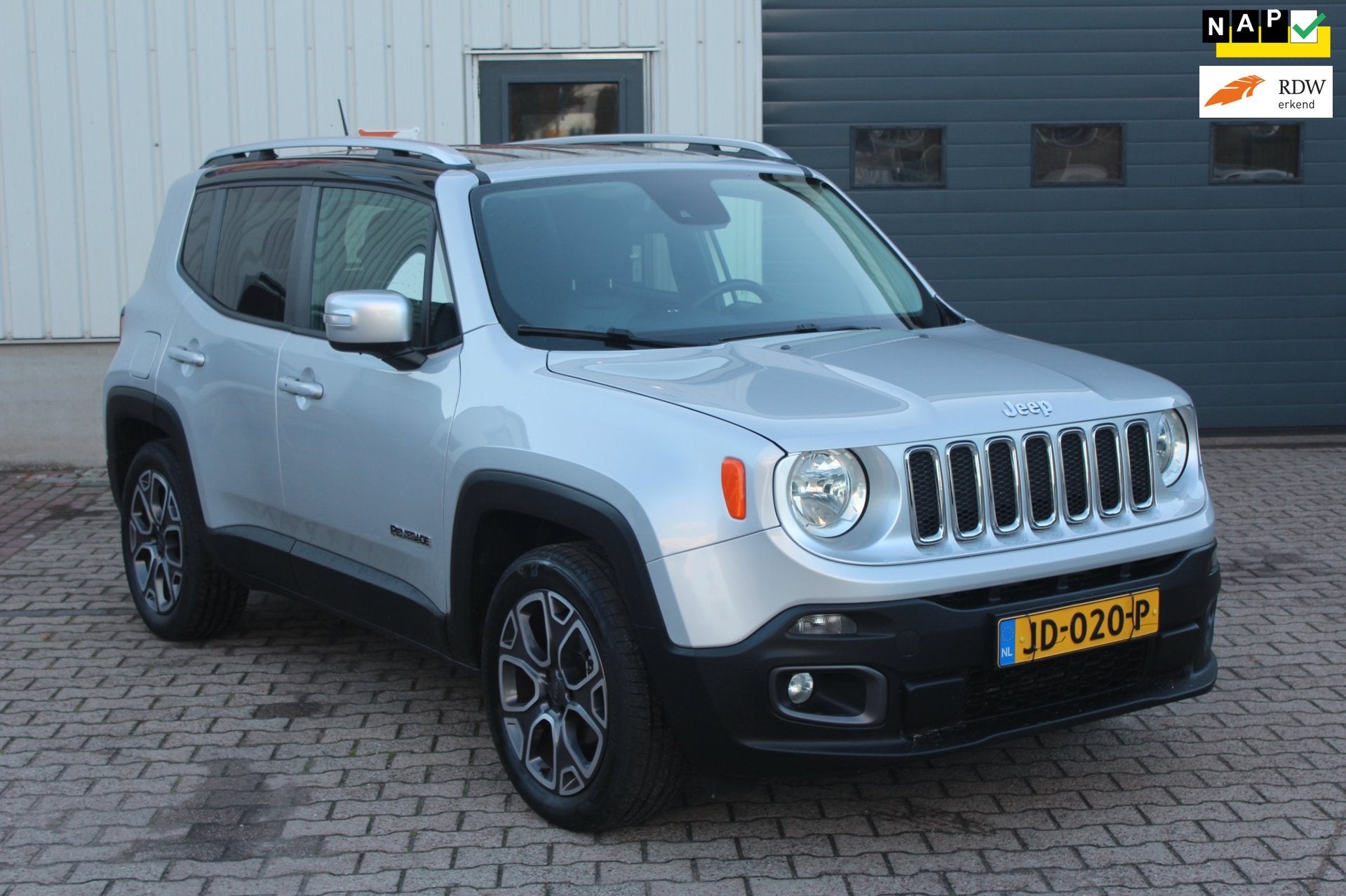 Jeep Renegade 1.4 MultiAir Limited 2e eigenaar, Auto's, Jeep, Voorwielaandrijving, Gebruikt, 4 cilinders, 400 kg