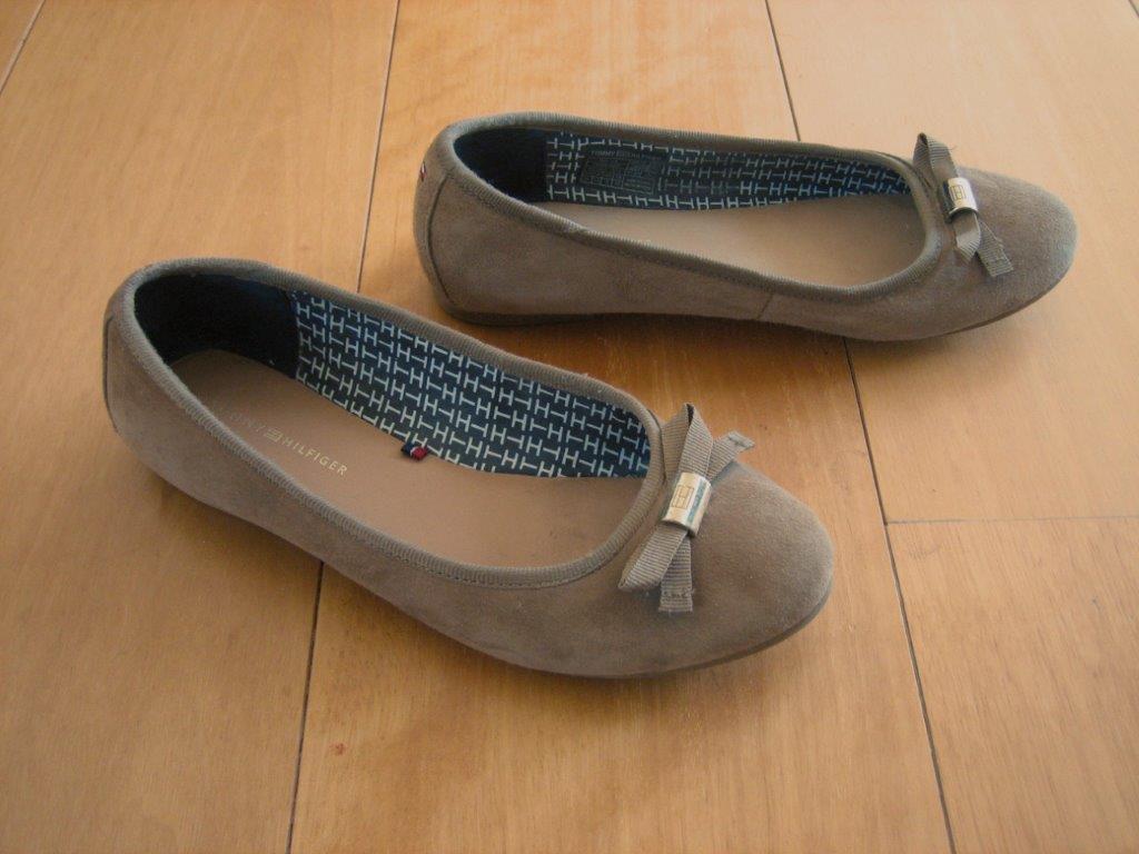 Zeer mooie beige suede ballerinas TOMMY HILFIGER 36 snazzeys, Verzenden, Beige, Ballerina's, Zo goed als nieuw