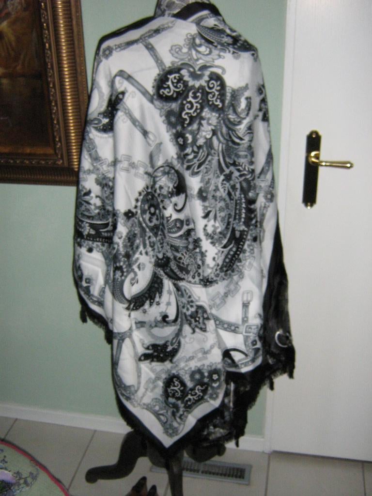 Omslagdoek GROOT, Ophalen of Verzenden, Nieuw, Maat 46/48 (XL) of groter, Sjaal