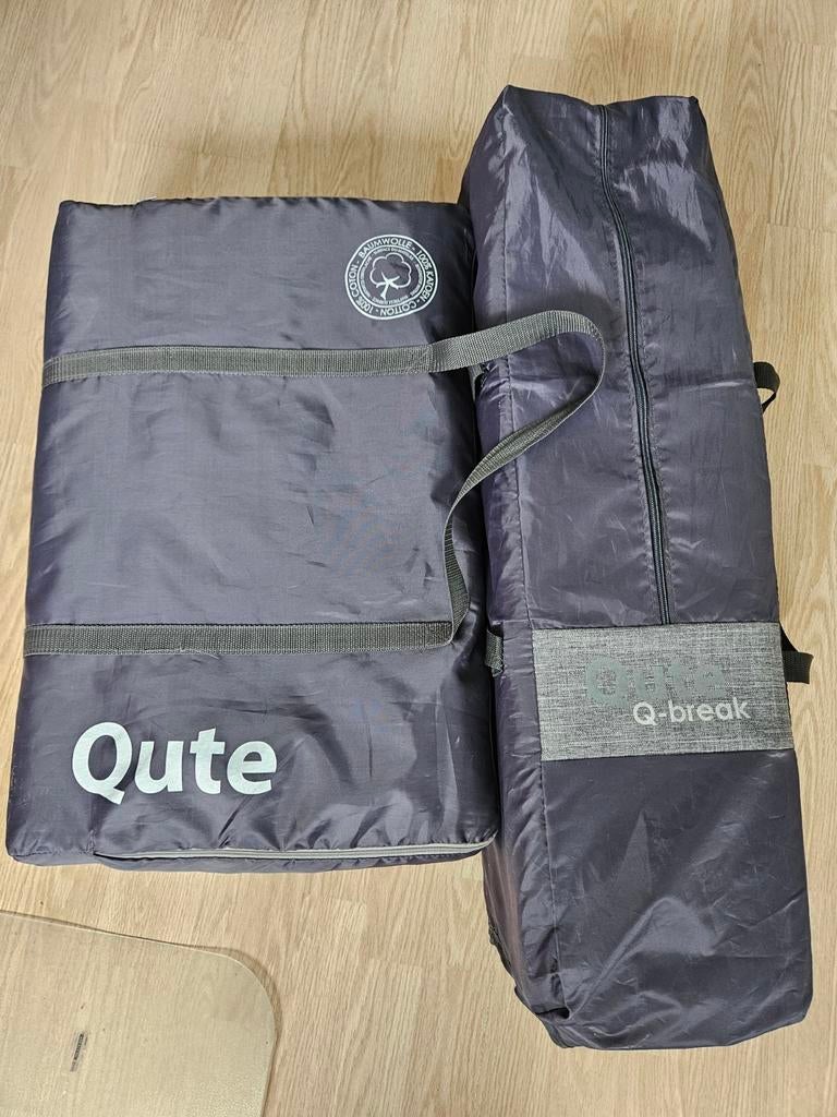 Campingbedje met matras Qute, Kinderen en Baby's, Ophalen, Zo goed als nieuw, Reisbedje