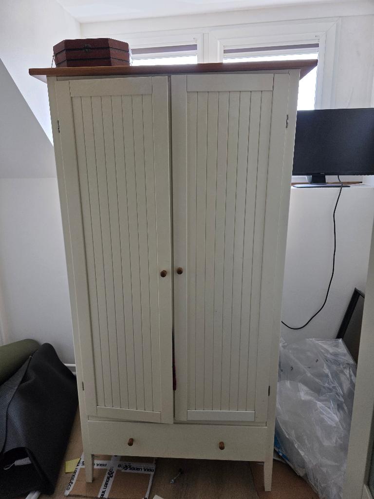 IKEA VISDALEN  kledingkast wit met houten blad, Ophalen, Gebruikt, Met plank(en), 50 tot 100 cm