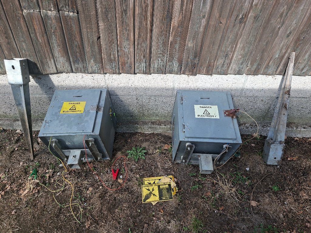 2 stroomkasten beweiding schapen anti diefstal, Dieren en Toebehoren, Geslacht onbekend, Schaap, 6 jaar of ouder