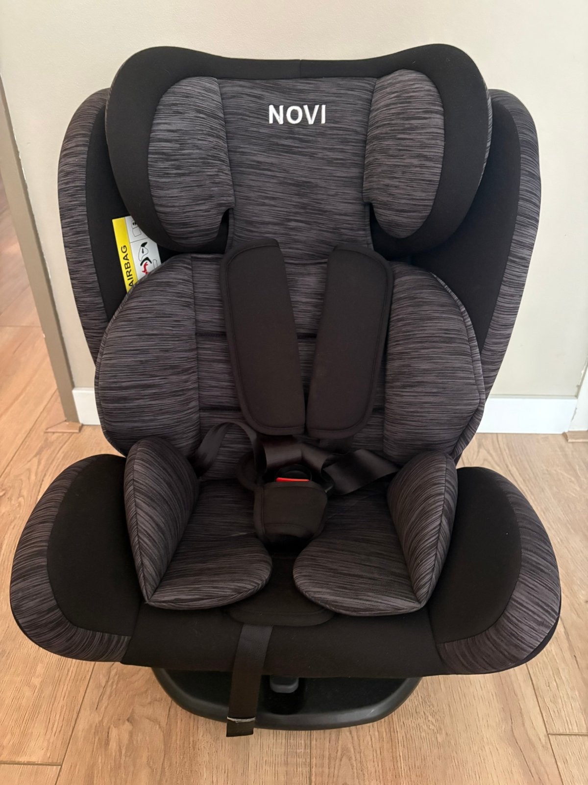 Novi Baby autostoel isxofix tot 36 kg maxicosi, Kinderen en Baby's, Autostoeltjes, Zo goed als nieuw, 9 t/m 36 kg, Isofix, Ophalen