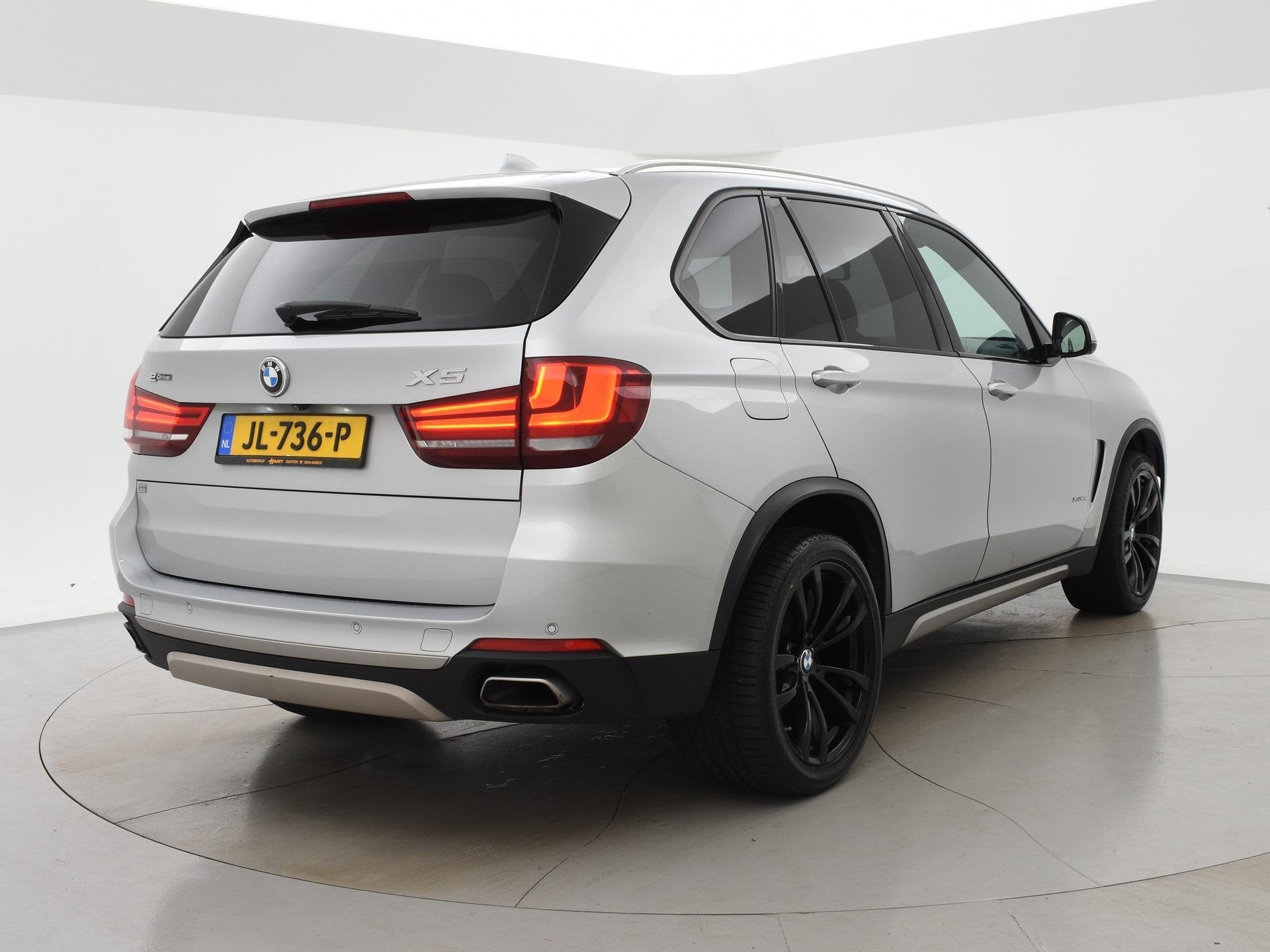 BMW X5 xDrive40e HYBRID + HEAD-UP DISPLAY / NAPPA LEDER / SU, Auto's, Gebruikt, 4 cilinders, Bedrijf, Vierwielaandrijving