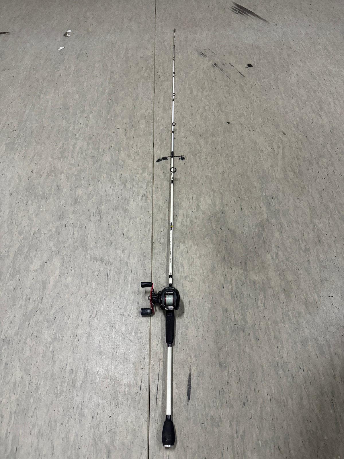 Abu Garcia Veritas next generation snoekhengel, Ophalen, Zo goed als nieuw, Complete set
