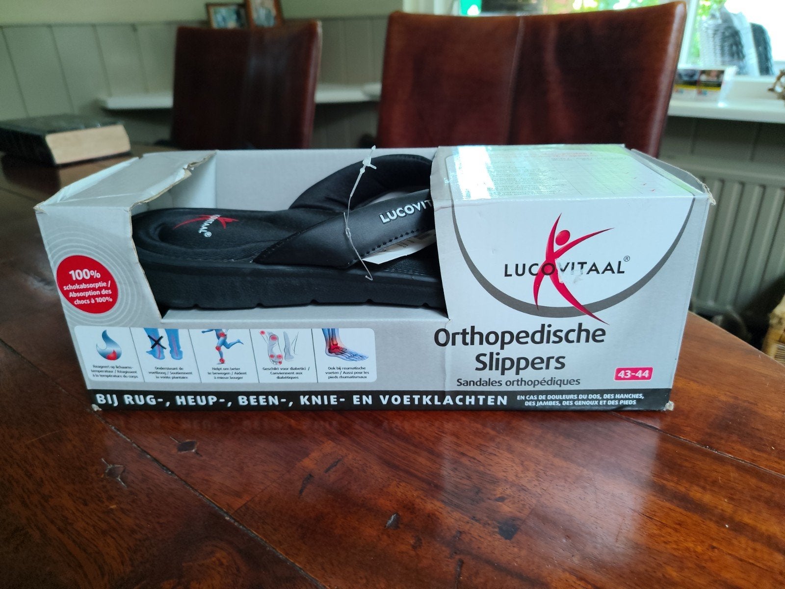 Lucivitaal orthopedische  zwarte slippers 43/44, Kleding | Heren, Schoenen, Ophalen of Verzenden, Zwart