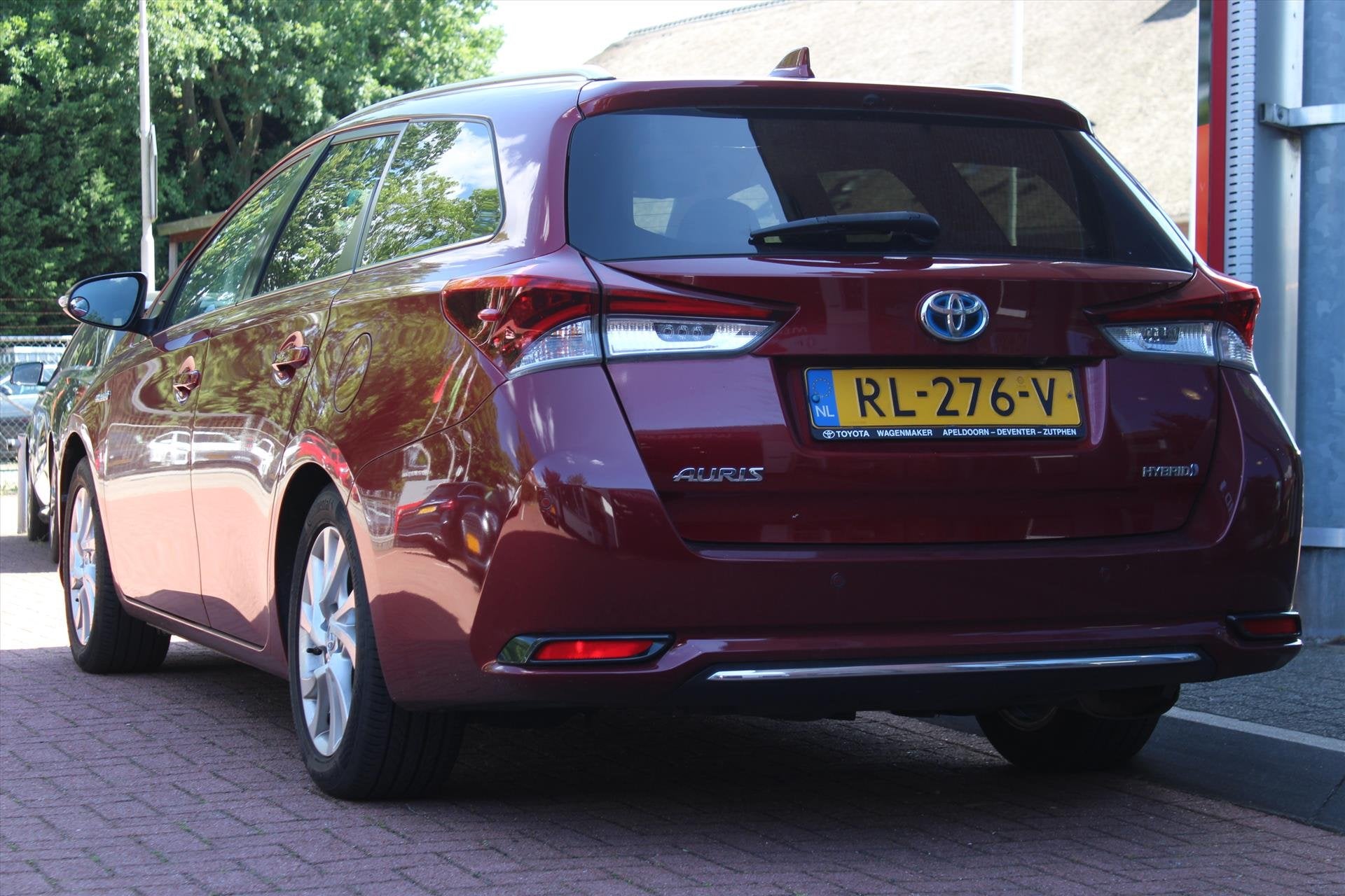 Toyota Auris SW 1.8 Hybrid *Executive* | Panorama | Camera |, 28 km/l, Gebruikt, Leder en Stof, Origineel Nederlands