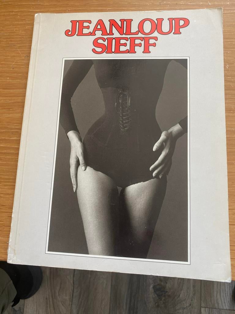 Jeanloup Sieff Fotoboek - Zwart-wit fotografie, Boeken, Ophalen of Verzenden, Gelezen, Fotografie algemeen