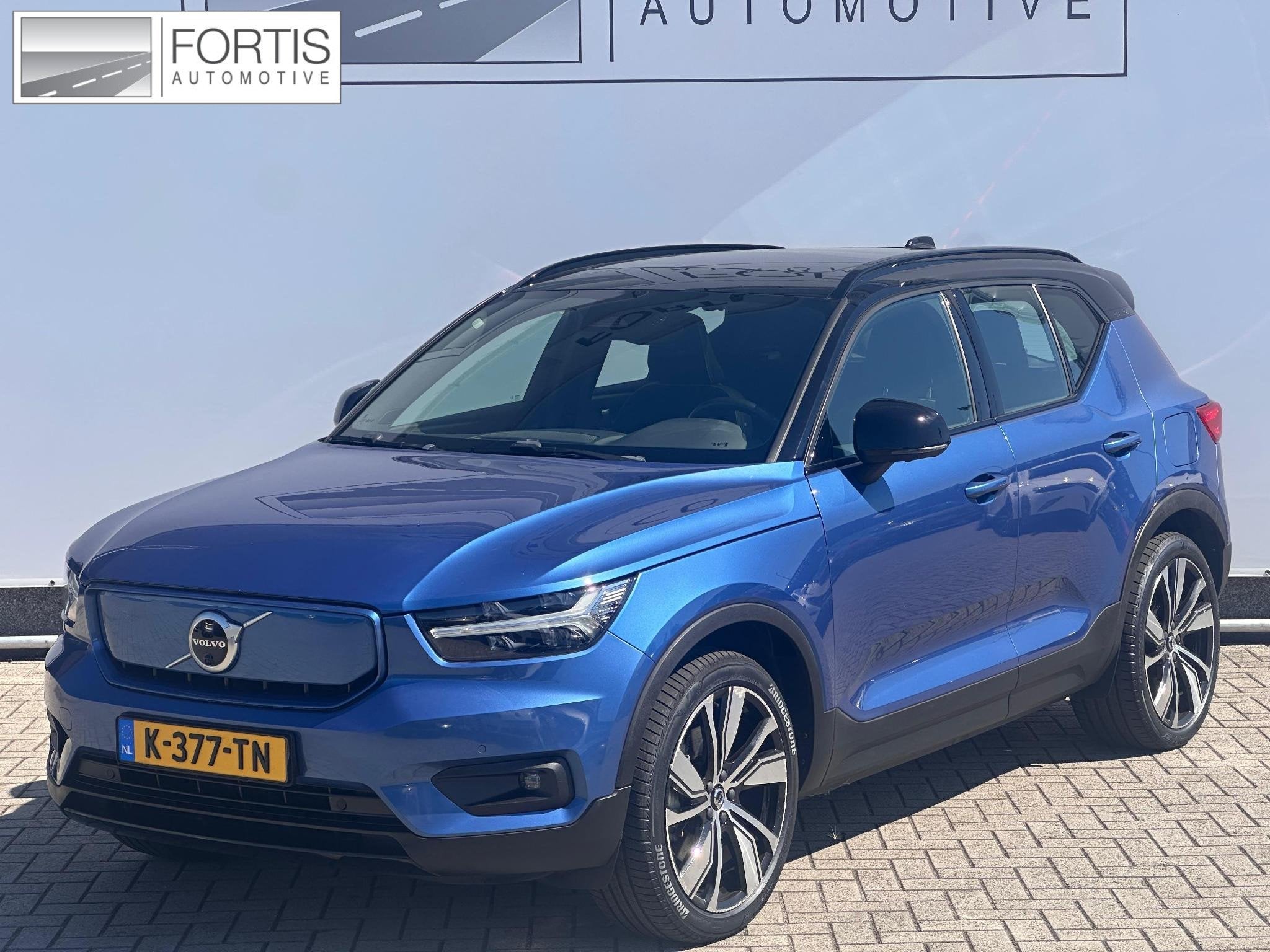 Volvo XC40 Recharge P8 AWD R-Design PANODAK | TREKHAAK| SOH, Auto's, 34 min, Gebruikt, Blauw, Origineel Nederlands