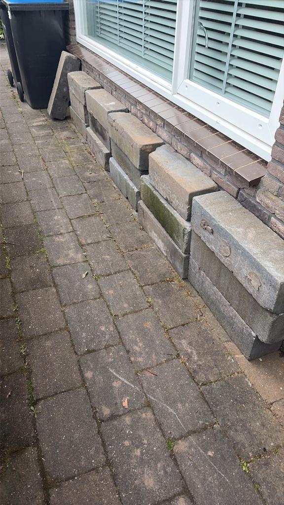 Gratis af te halen, Tuin en Terras, Tegels en Klinkers, Ophalen, Zo goed als nieuw, Beton, Klinkers