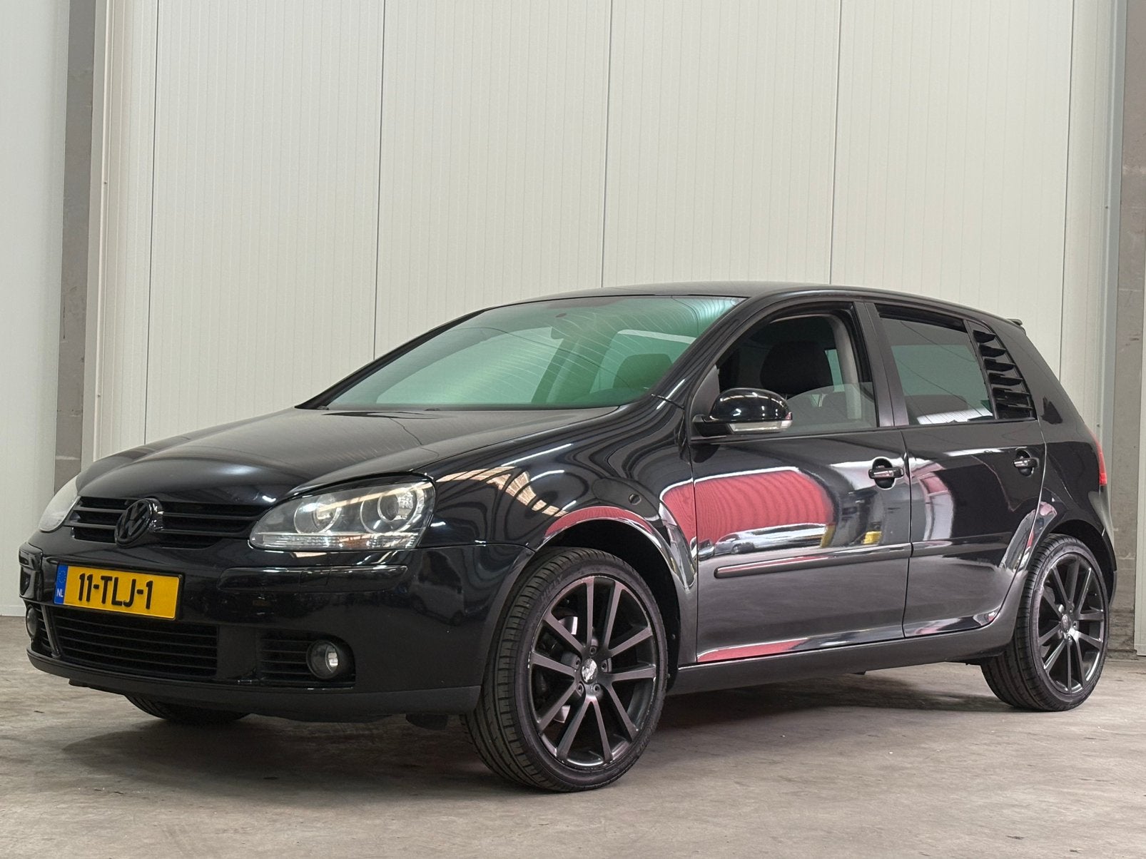 Volkswagen Golf 5 1.6 / AIRCO/CRUISE/STOELVERW/SENSOR/NEWAPK, Stof, Zwart, 4 cilinders, Bedrijf