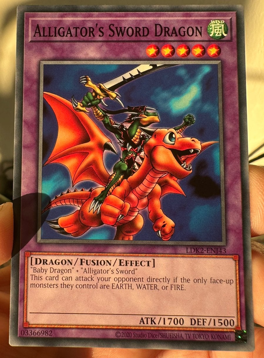 Yu-Go-Oh! Alligator’s Sword Dragon Legendary Print !, Hobby en Vrije tijd, Ophalen of Verzenden, Zo goed als nieuw, Losse kaart