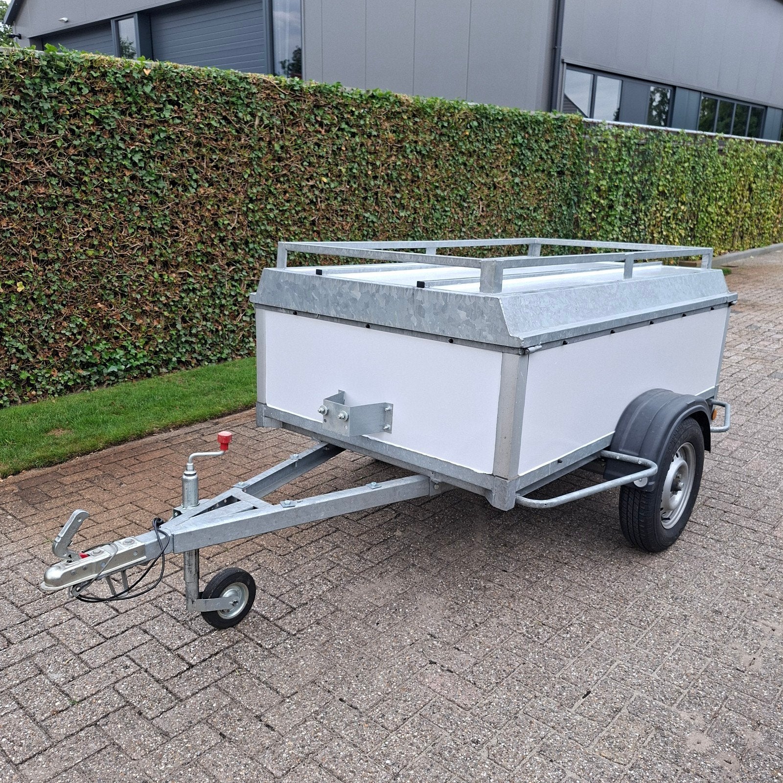 Bagagewagen in uitstekende staat - 2x1,20 meter bak, Ophalen, Zo goed als nieuw