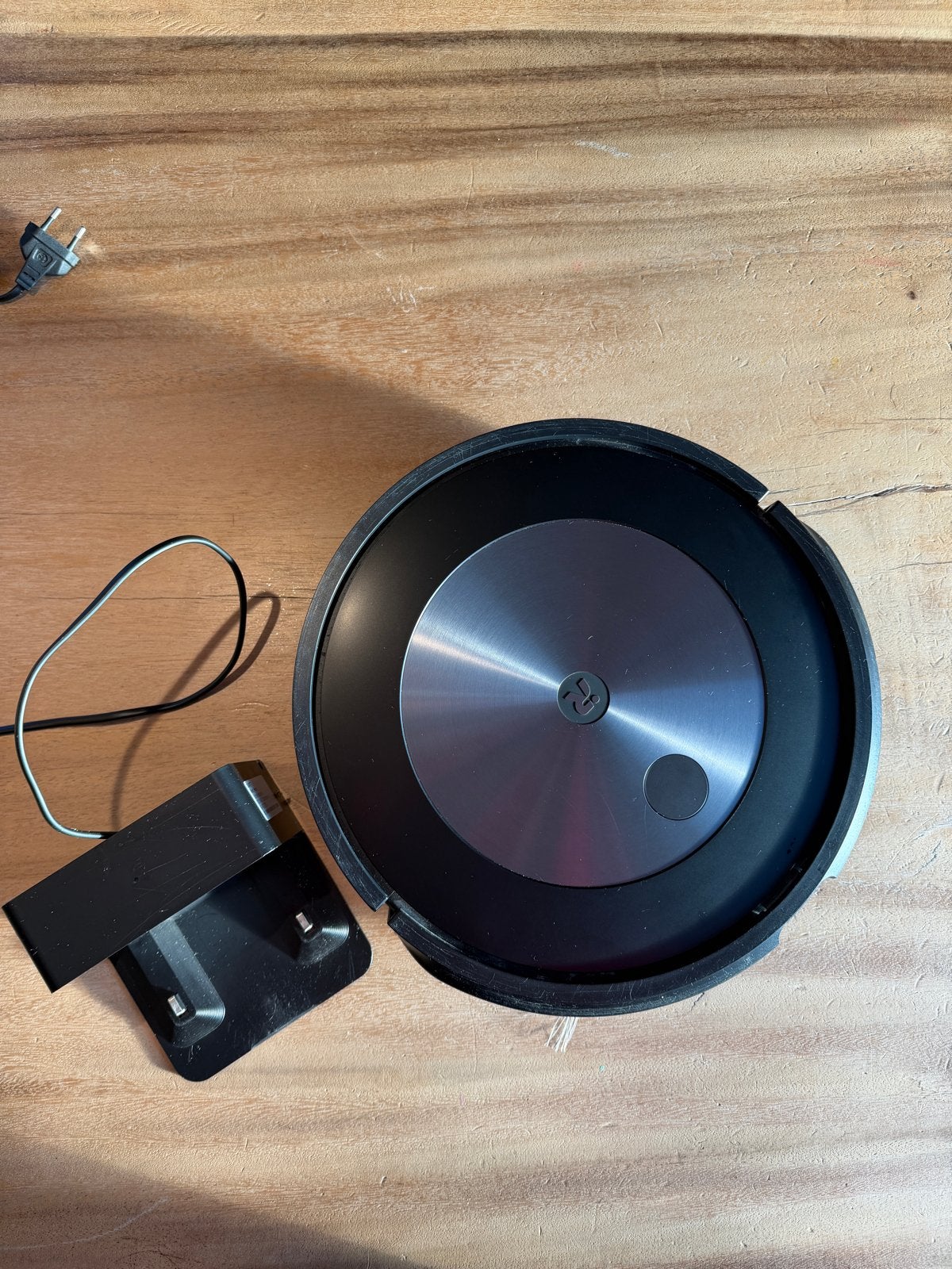 iRobot Roomba Robotstofzuiger met Oplaadstation, IRobot, Zo goed als nieuw, Robotstofzuiger, Reservoir