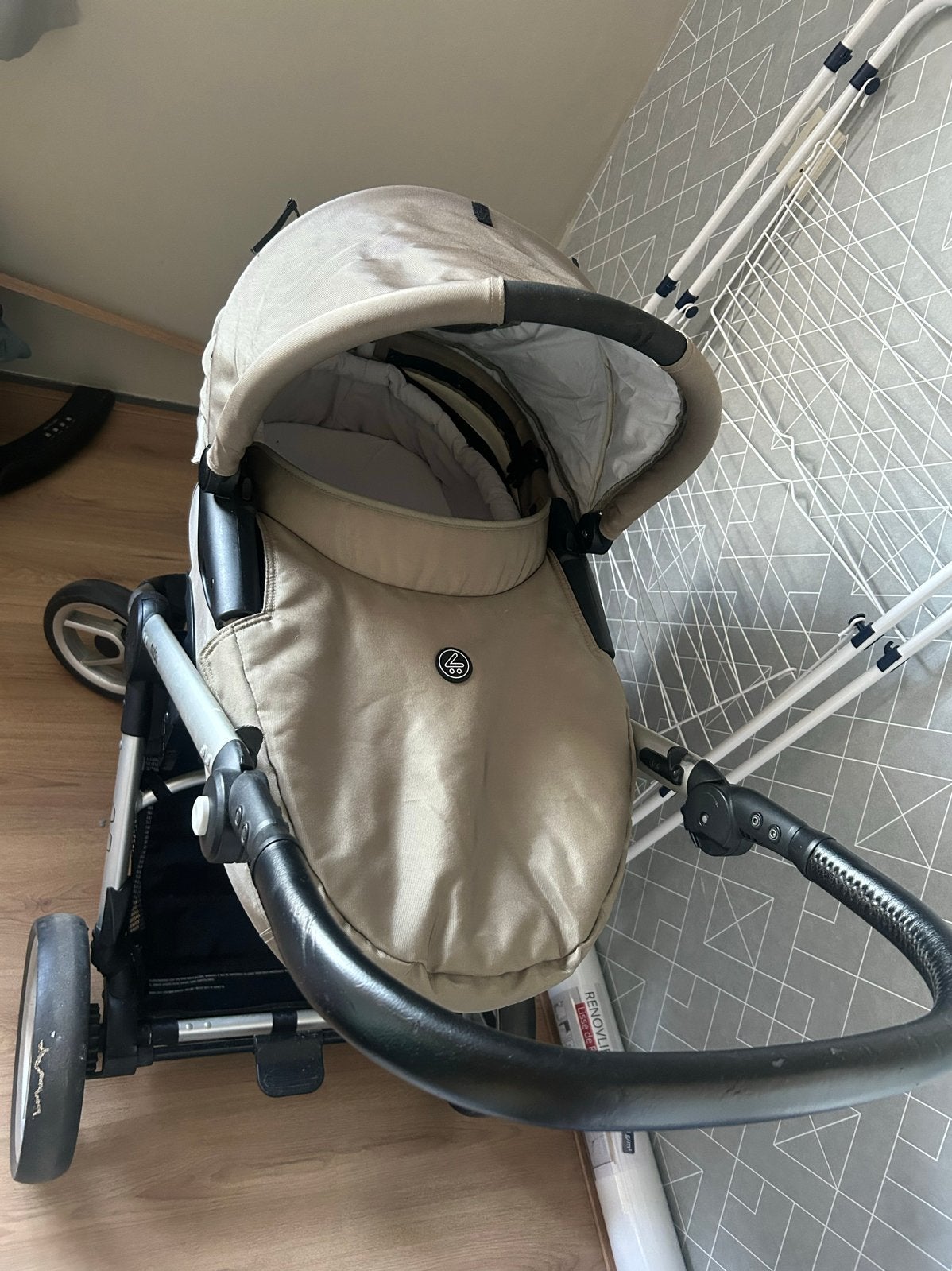 Mutsy Evo Combiwagen - Compleet met Reiswieg, Kinderen en Baby's, Kinderwagens en Combinaties, Gebruikt, Combiwagen, Mutsy, Met reiswieg