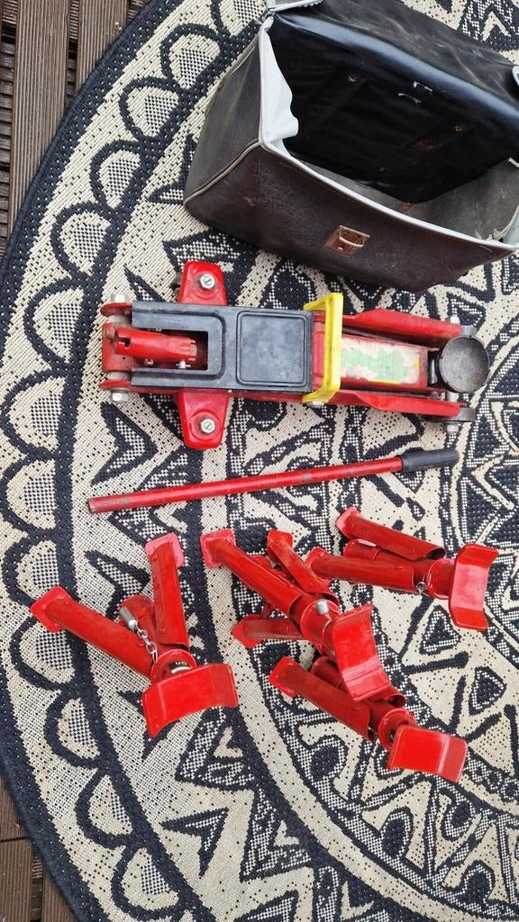 Garagekrik met assteunen, Auto diversen, Ophalen of Verzenden