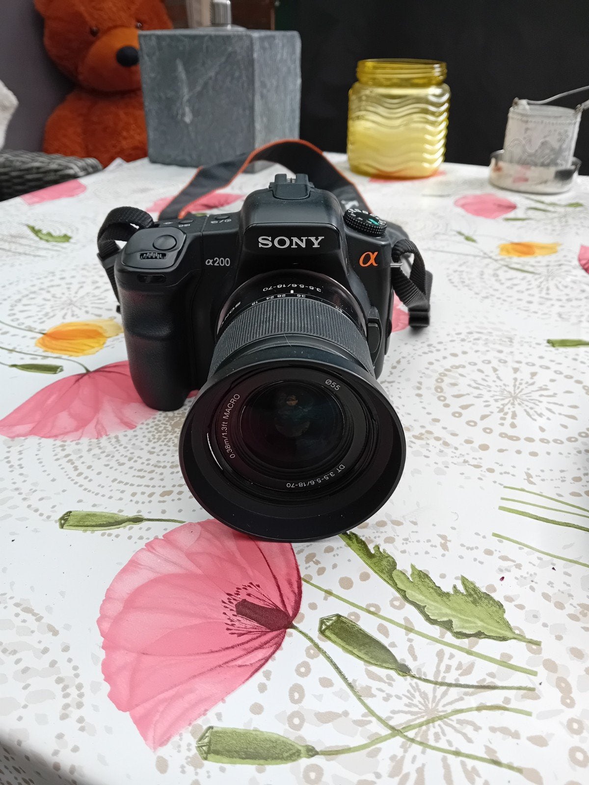 Sony Alpha a200 Spiegelreflexcamera met Tamron Megazoom lens, Audio, Tv en Foto, Beeldstabilisatie, Gebruikt, Spiegelreflex, Draagriem