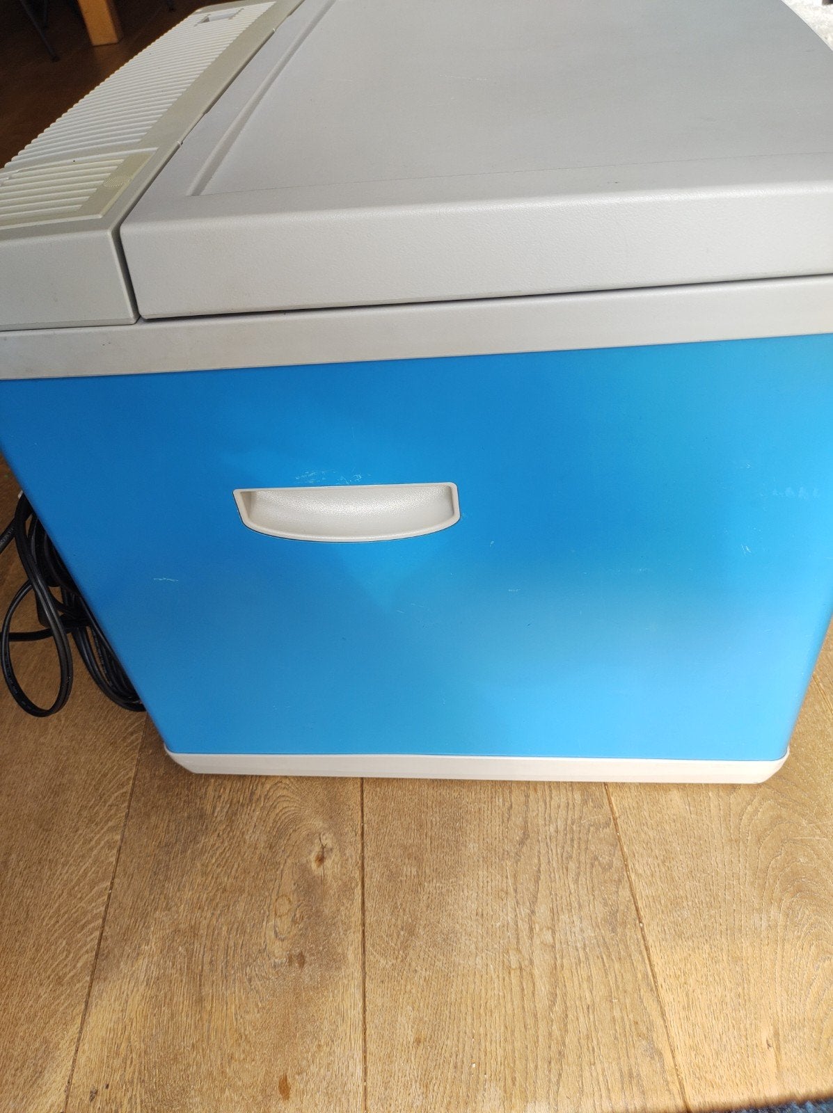 Mobicool A40 AC/DC Koelbox met Vriesvak - 40 Liter, Ophalen, Zo goed als nieuw, Koelbox, Compressor