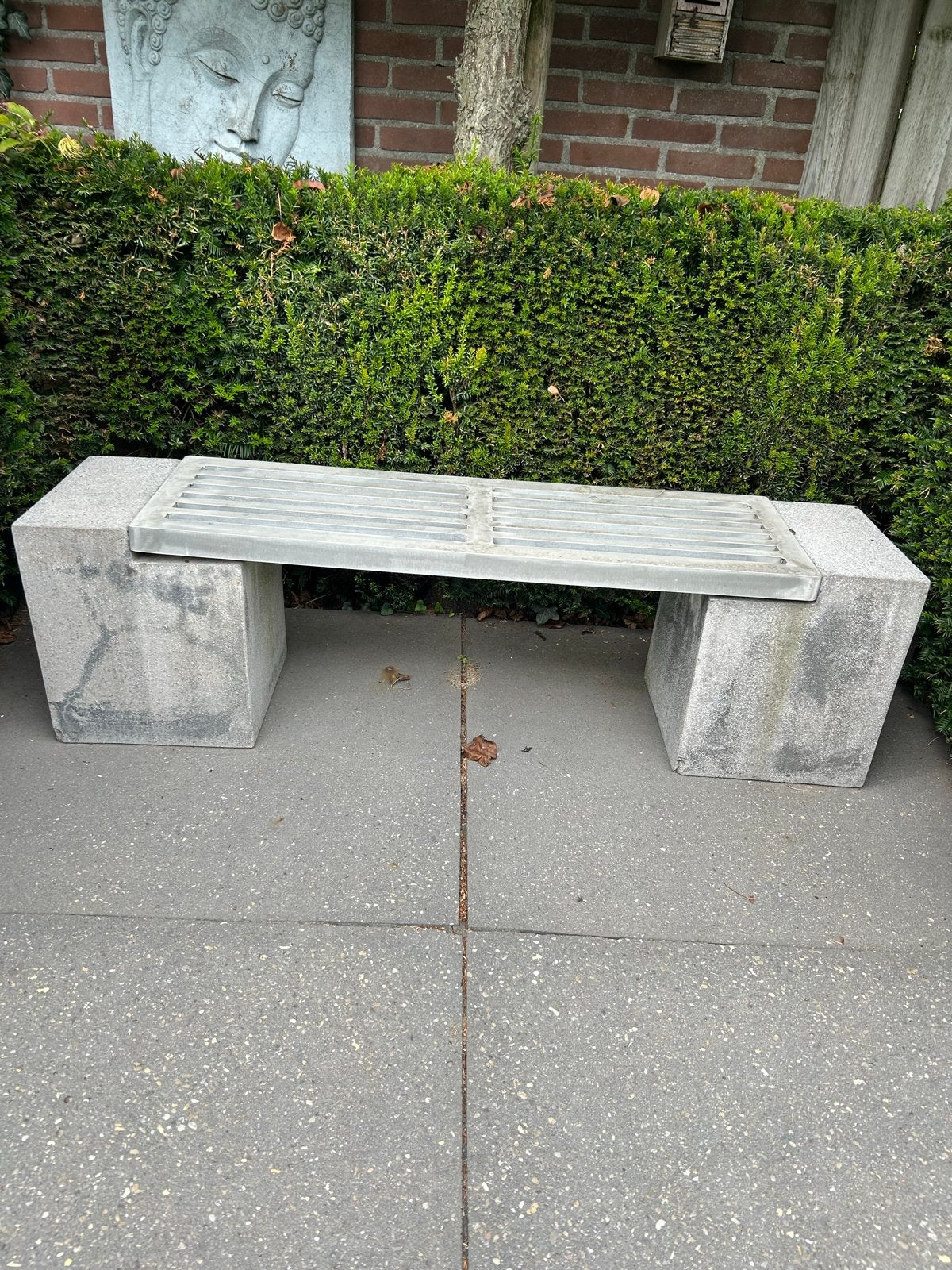 Robuuste tuinbank van beton en aluminium, Tuin en Terras, Ophalen, Gebruikt, Metaal