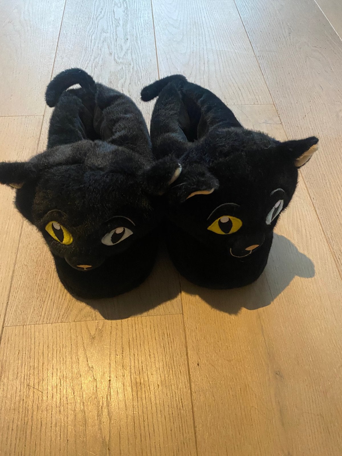 Katten sloffen efteling dansemacrabe 42-47, Zwart, Nieuw, Ophalen of Verzenden, Pantoffels of Sloffen