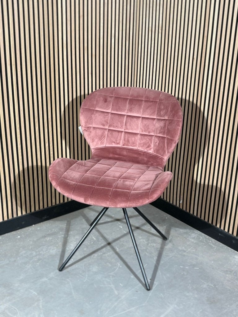 Zuiver OMG Eetkamerstoel (4 stuks), Huis en Inrichting, Stoelen, Zo goed als nieuw, Vier, Overige materialen, Overige kleuren
