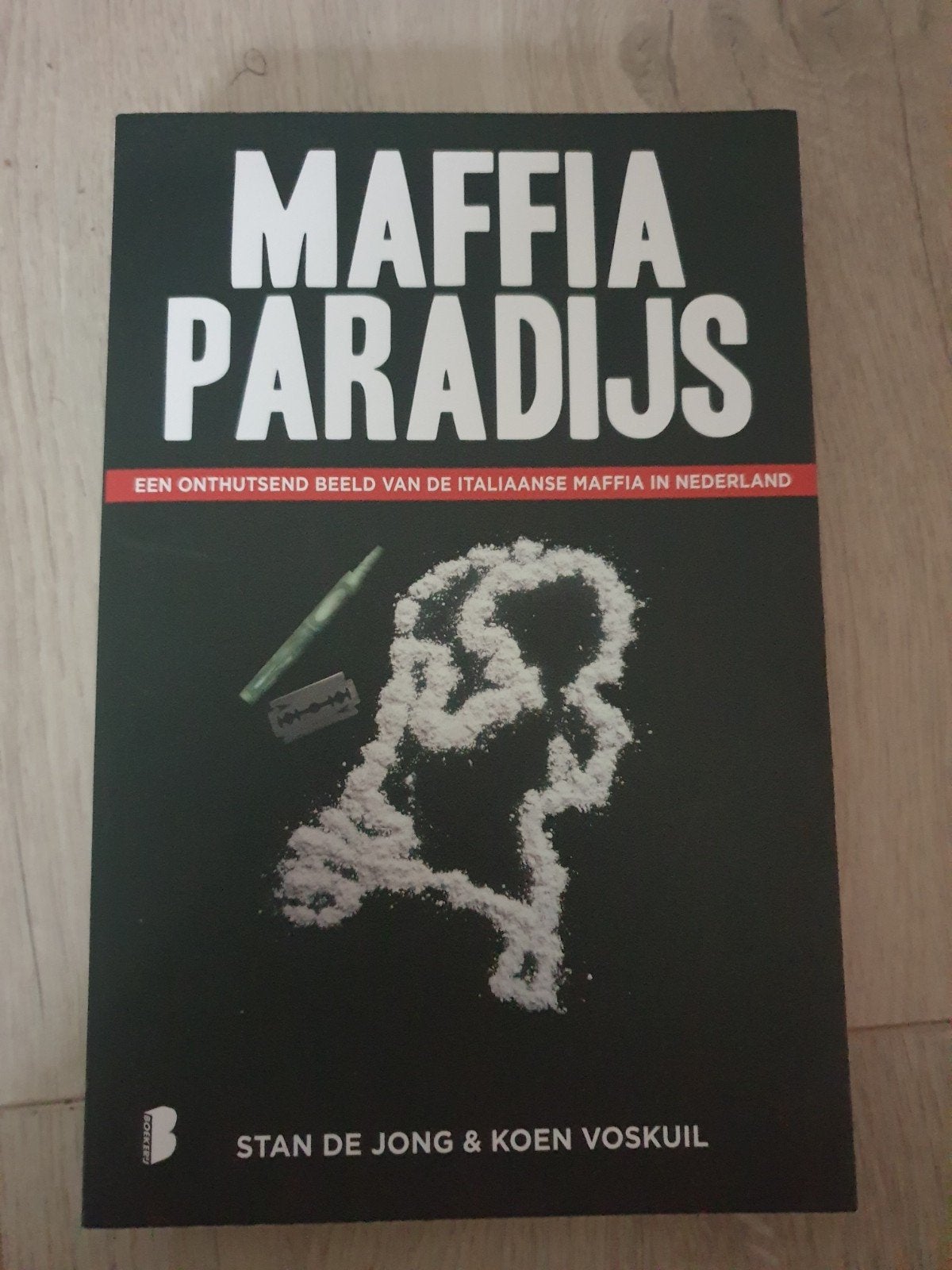 Maffia Paradijs - Italiaanse Maffia in Nederland, Ophalen of Verzenden, Gelezen, Stan de Jong & Koen Voskuil