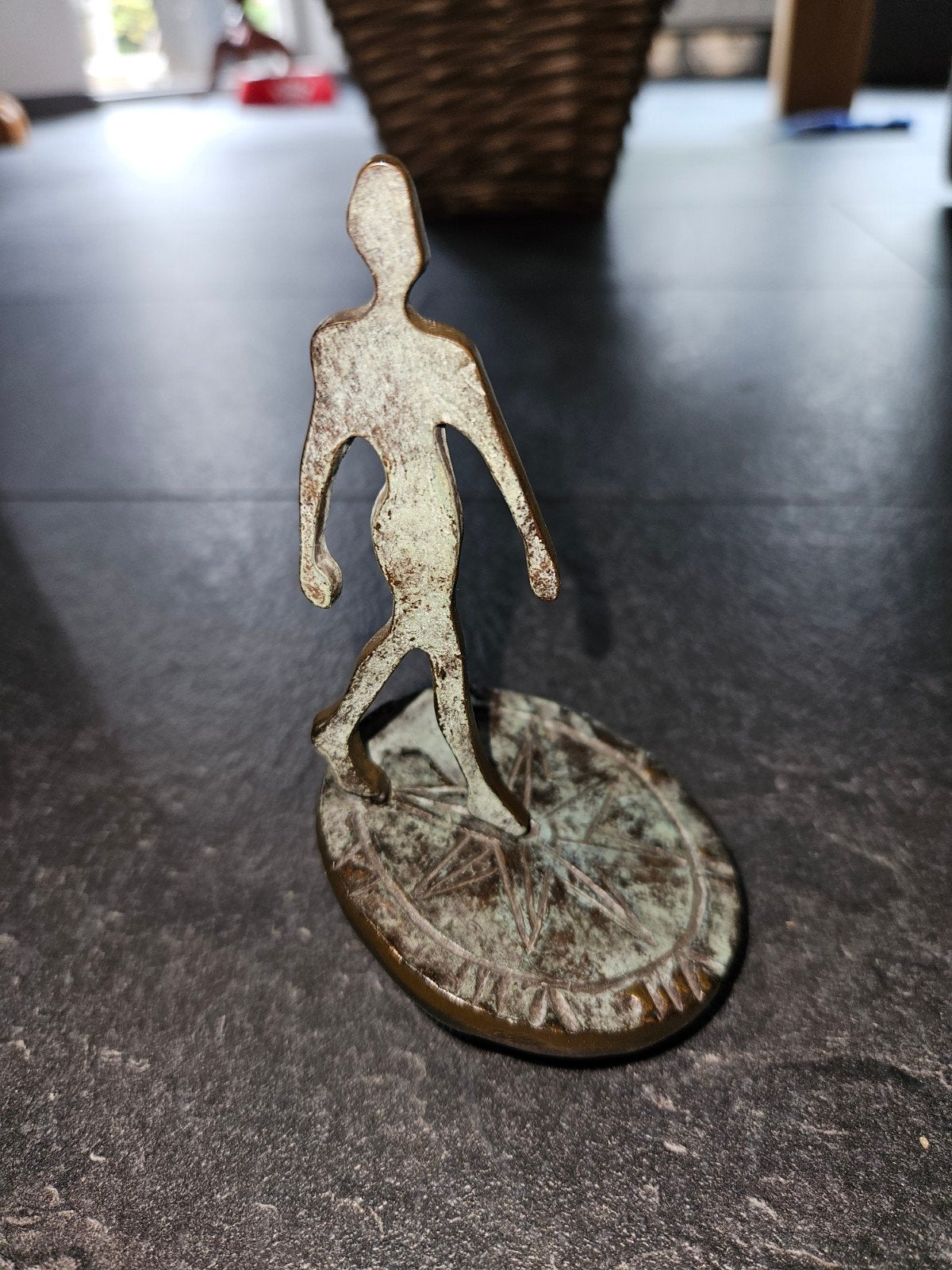 Desiree Tonnaer Mensfiguur op zonnewijzer, Ophalen of Verzenden