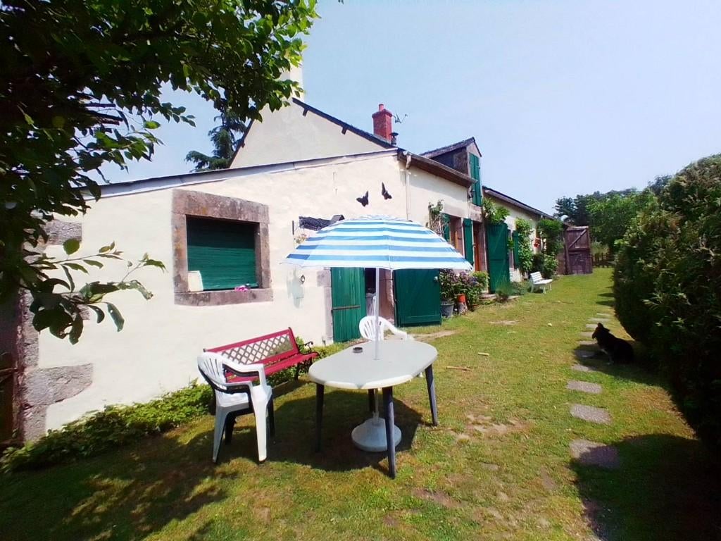 Boerderij met 2e huis in de Bourgogne,  zuid Morvan., Frankrijk, Woonhuis, 300 m², Landelijk