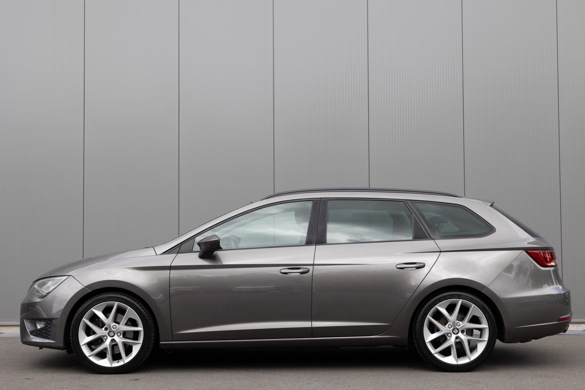 SEAT Leon ST | 1.8 FR | PANO | NAVI | STOELVERWARMING, Auto's, Seat, 1272 kg, Gebruikt, 4 cilinders, Alcantara