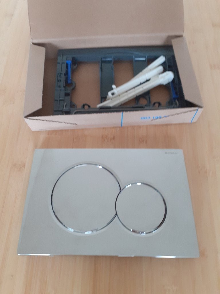 Geberit chroom bedieningspaneel, Verzenden, Zo goed als nieuw, Chroom, Toilet
