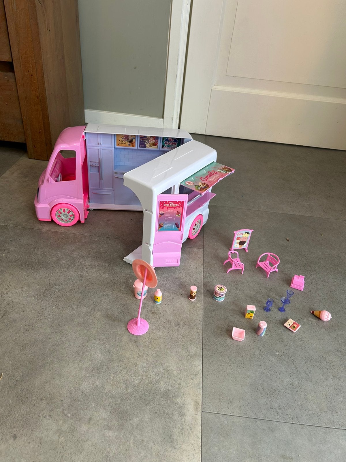 Leuke speelbus., Kinderen en Baby's, Speelgoed | My Little Pony, Ophalen, Zo goed als nieuw