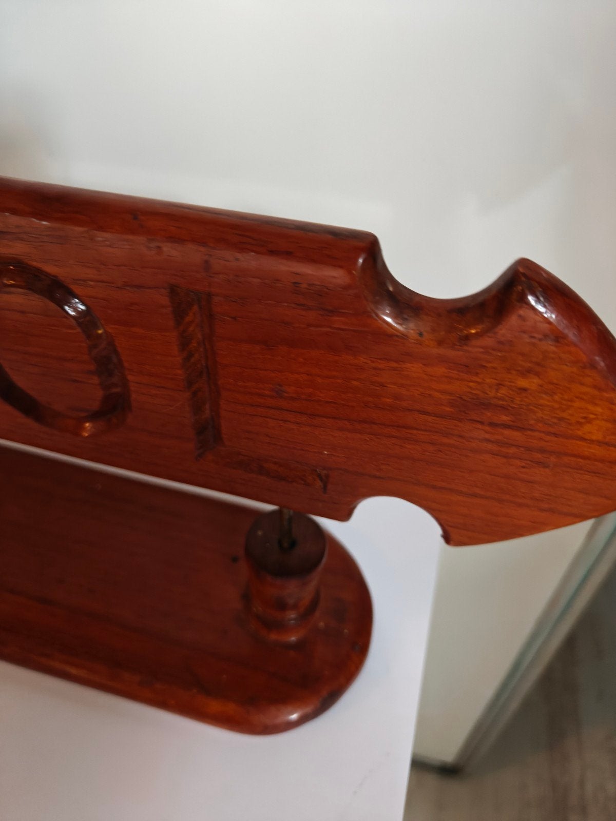 Oud MAHONIE HOUT Scheeps naambord 40 x 18 cm mooie staat, Gebruikt, Gebruiksvoorwerp, Motorboot of Zeilboot, Ophalen of Verzenden
