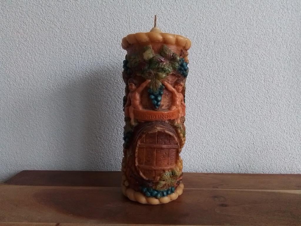 Oude kaars met tekst Invino veritas, Ophalen of Verzenden
