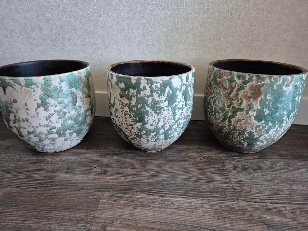 3 "groene" binnen bloempotten van intratuin, Huis en Inrichting, Ophalen, Zo goed als nieuw