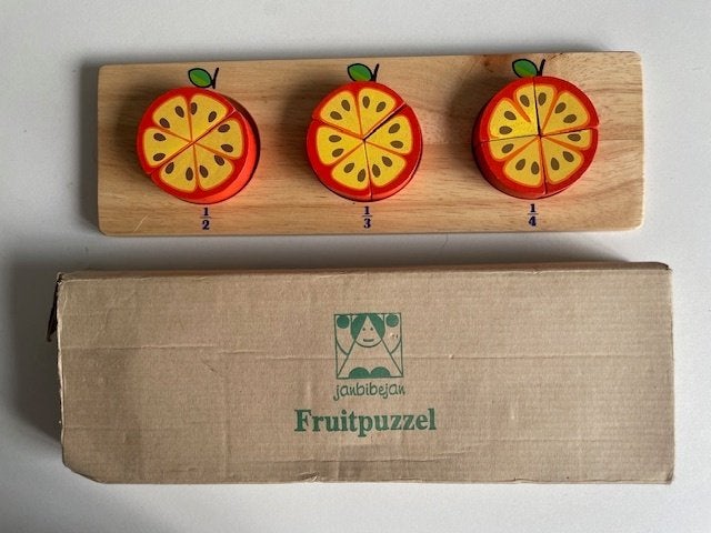 Houten puzzel / fruitpuzzel. JanbibeJan. Rekenen / delen., Ophalen, 2 tot 4 jaar, Meer dan 50 stukjes, Zo goed als nieuw