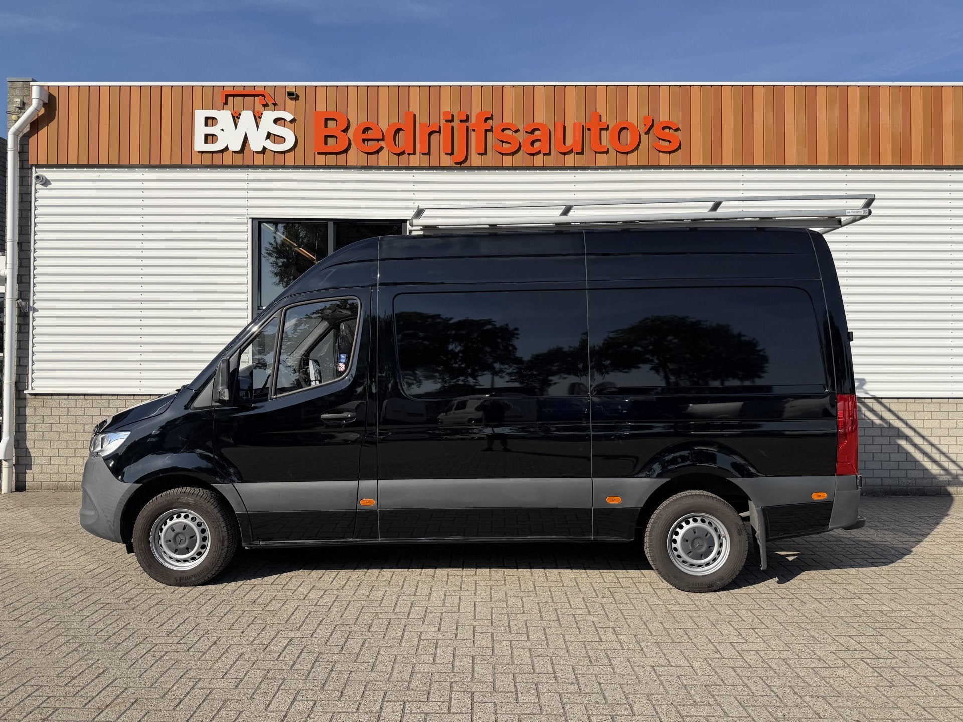 Mercedes-Benz Sprinter 315 1.9 CDI L2H2 RWD Functional / vas, Gebruikt, 4 cilinders, Zwart, Mercedes-Benz