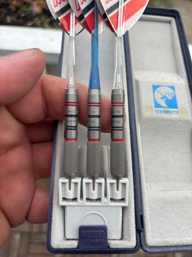 Unicorn Maestro Darts - Vintage 24g 90% Tungsten - Nieuwstaa, Ophalen of Verzenden, Nieuw, Pijlen
